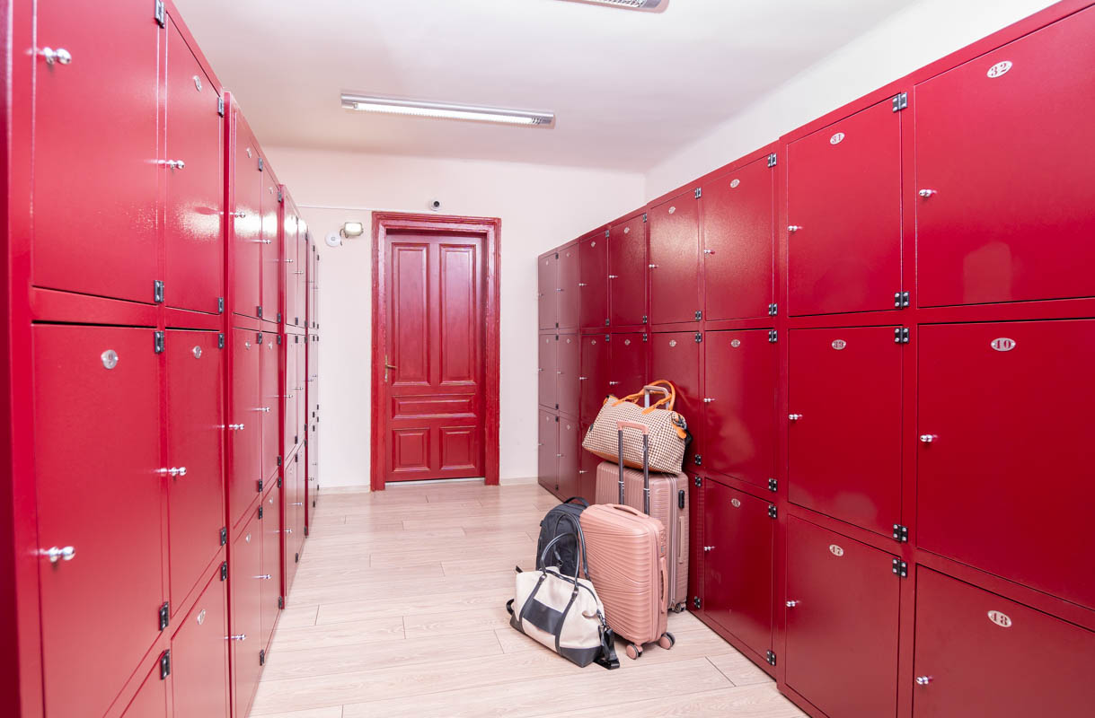 Luggage storage